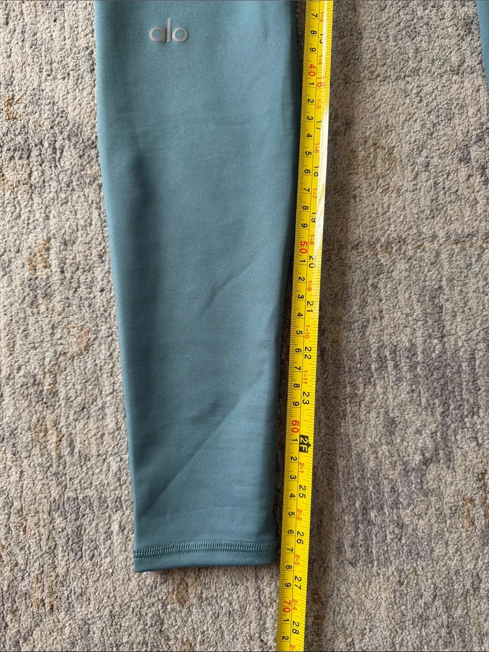 ALO Yoga High-Rise Leggings in Sage